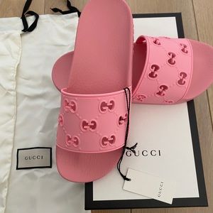Brand new gucci slides 100% Authentic